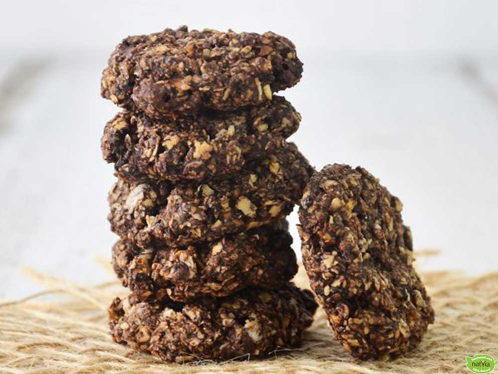 CHOCOLATE OAT COOKIES