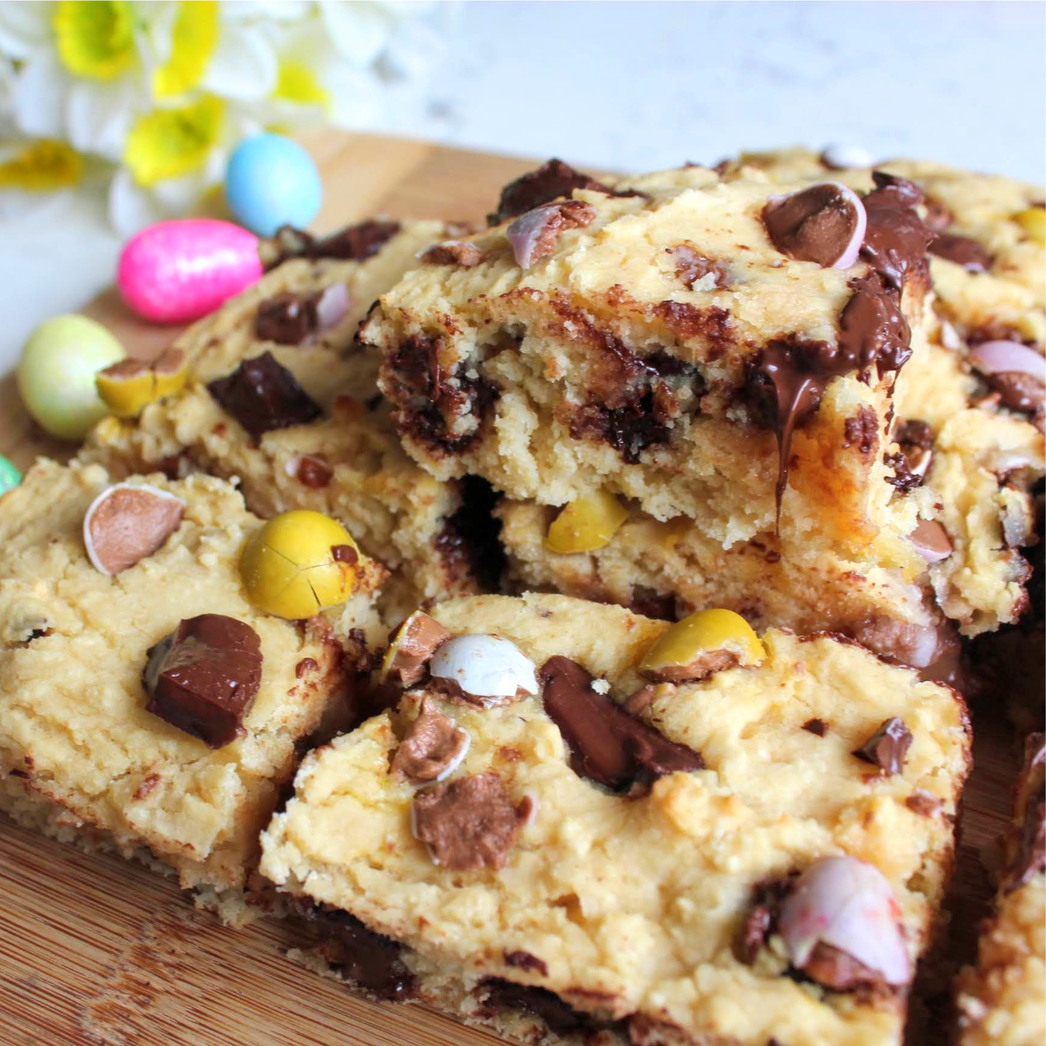 EASTER MINI EGG BLONDIES