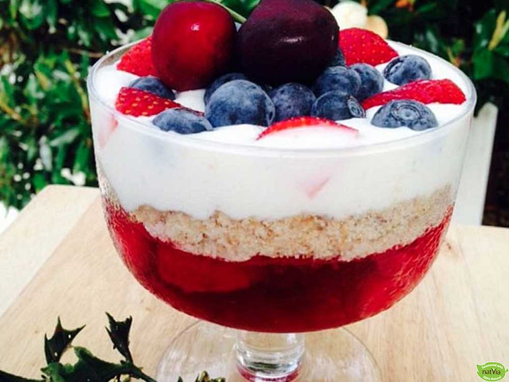 HEALTHY CHRISTMAS TRIFLE