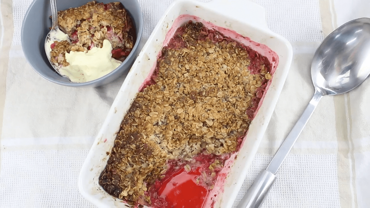 Strawberry Rhubarb Crumble