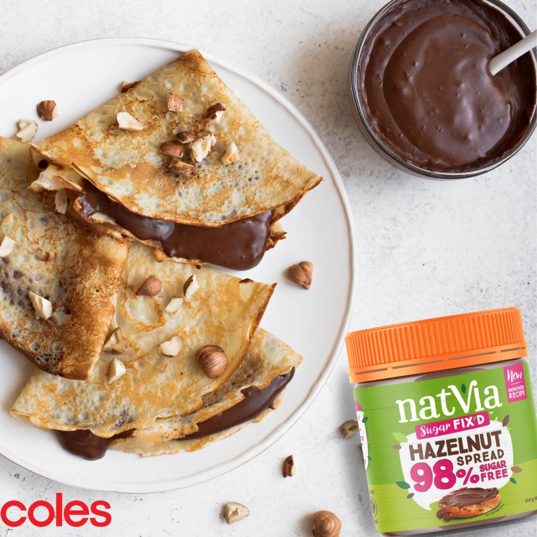 Pancake with Natvia Hazelnut spread