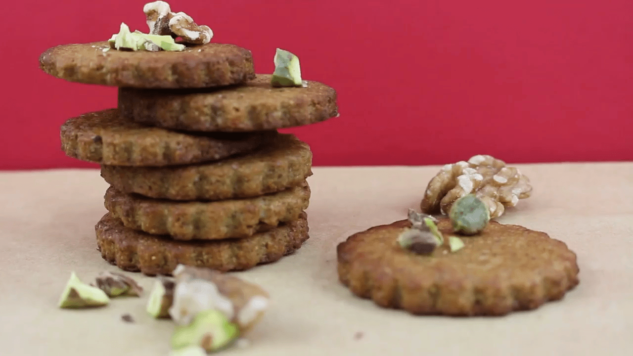 Vegan Walnut Cinnamon Cookies