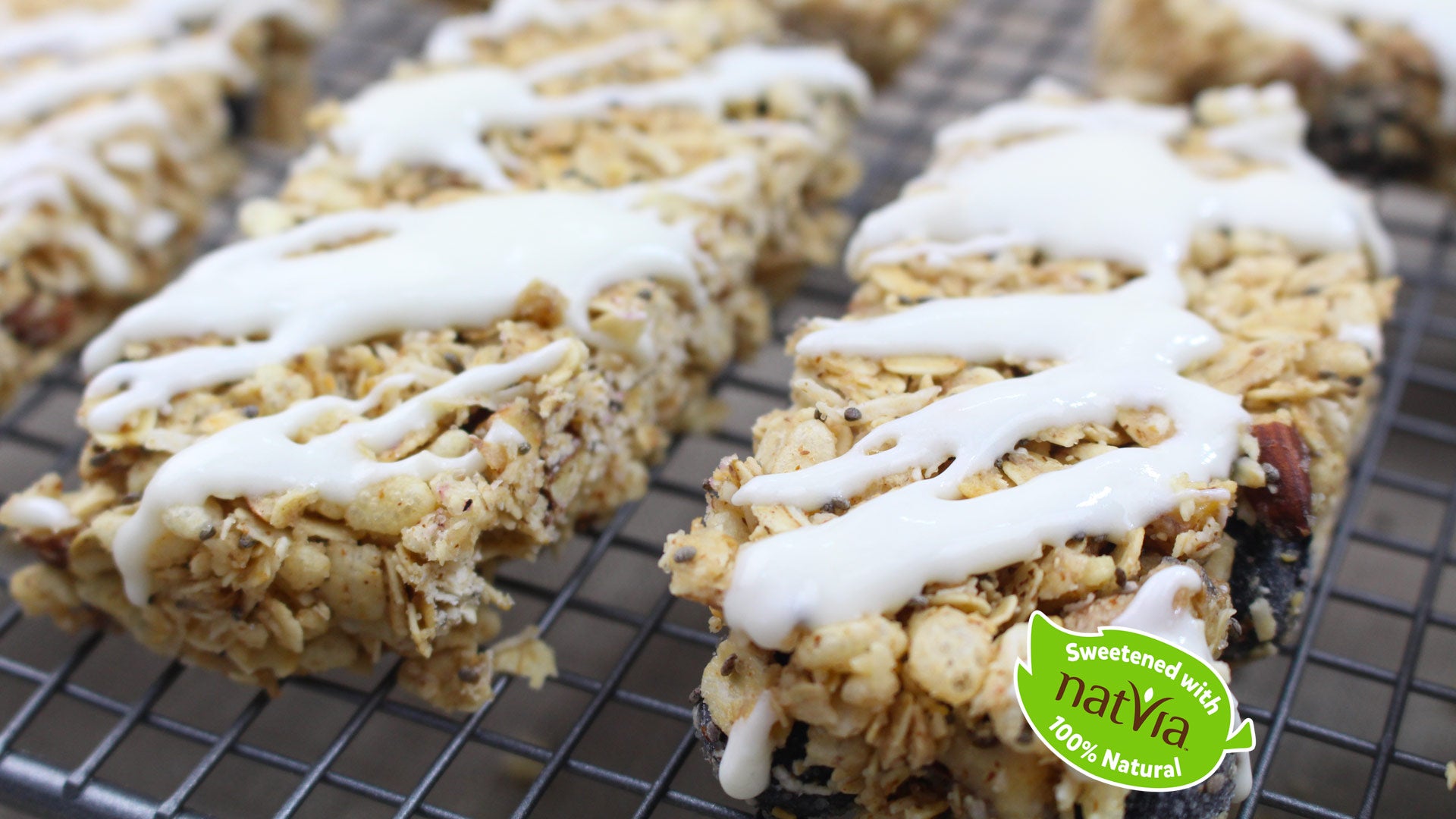 BLUEBERRY VANILLA GRANOLA BARS