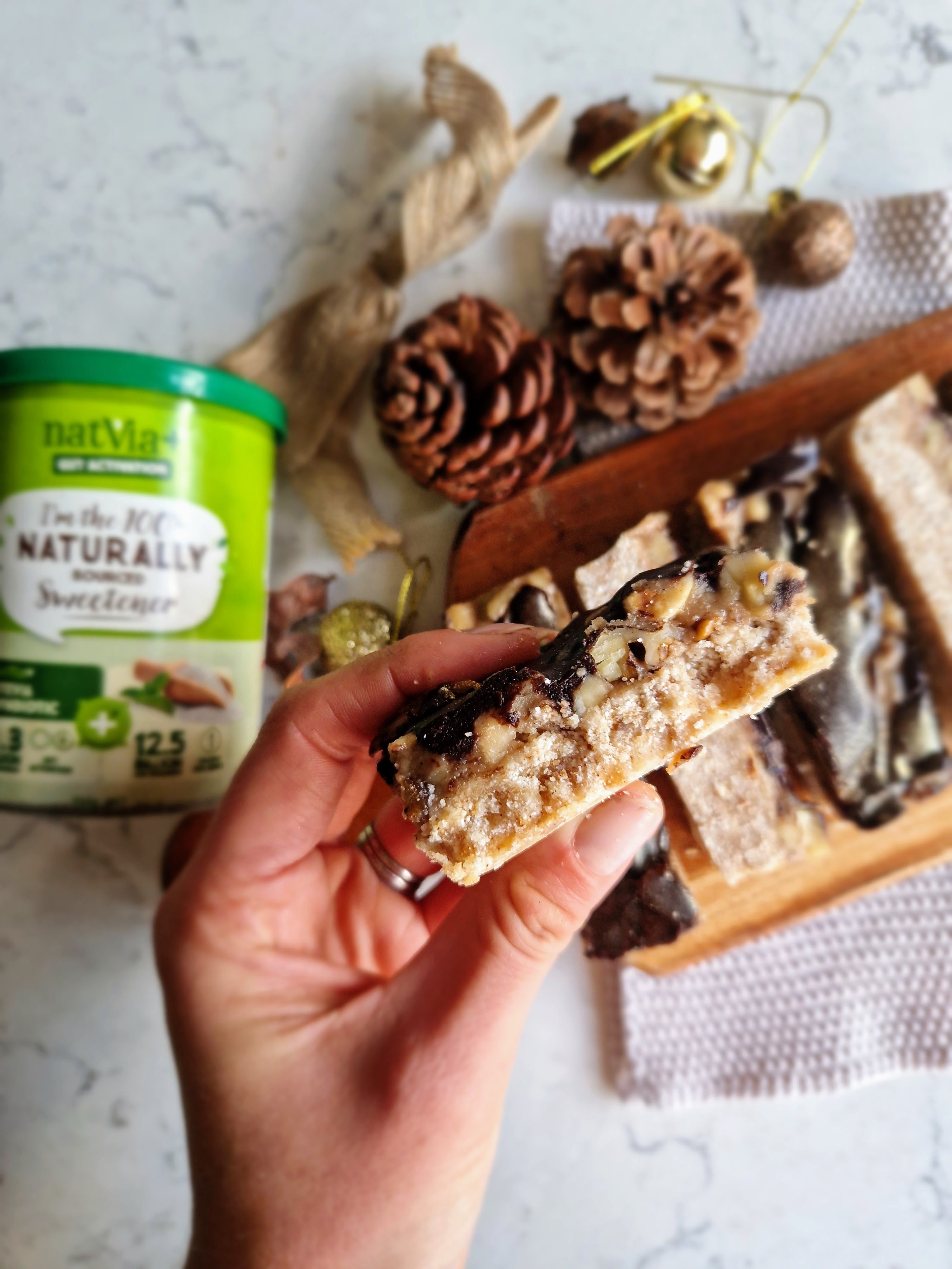 Mixed Nut Bar