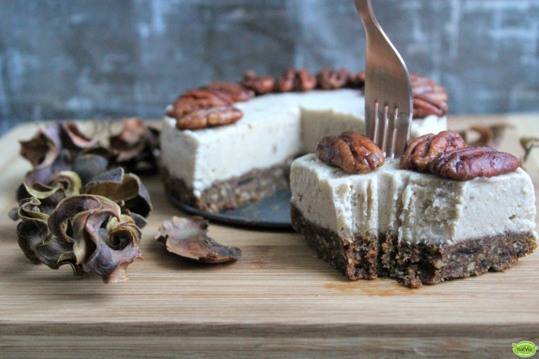 NO-BAKE SPICED VANILLA & PECAN CHEESECAKE