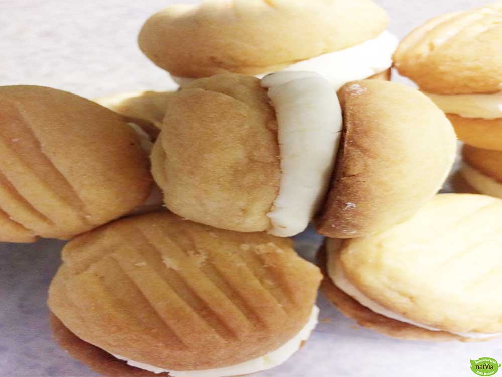 MELTING MOMENTS WITH CHOCOLATE HAZELNUT FILLING