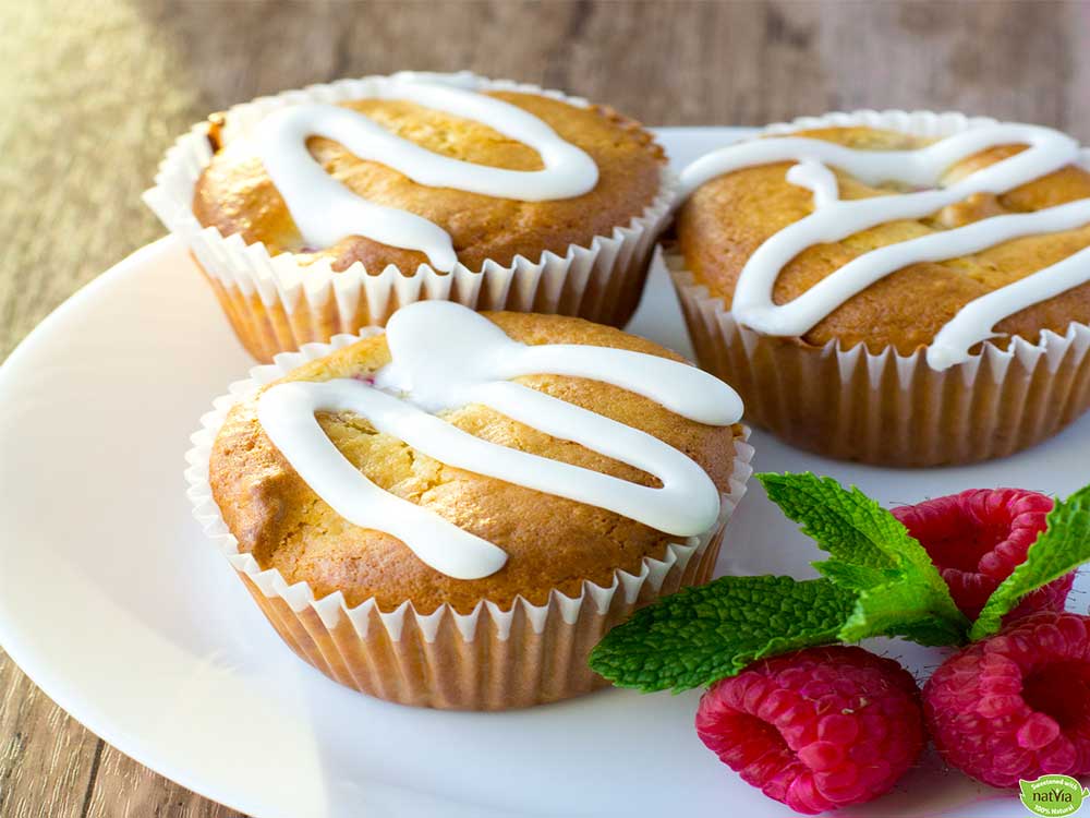 ICED RASPBERRY CHEESECAKE MUFFINS