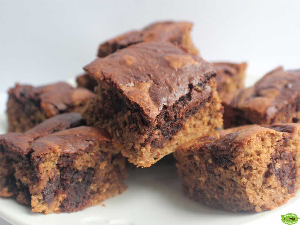 BANANA, PEANUT BUTTER & CHOCOLATE SWIRL BLONDIES