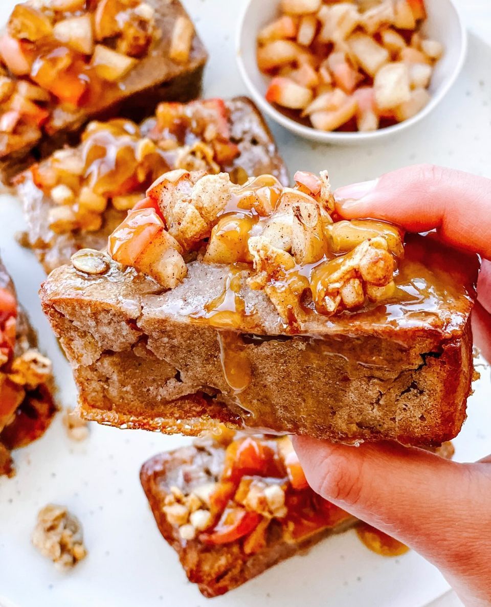 SPICED APPLE MINI LOAVES WITH CARAMEL SAUCE