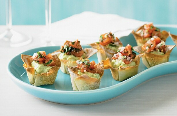 AVOCADO AND TOMATO SALSA WONTONS