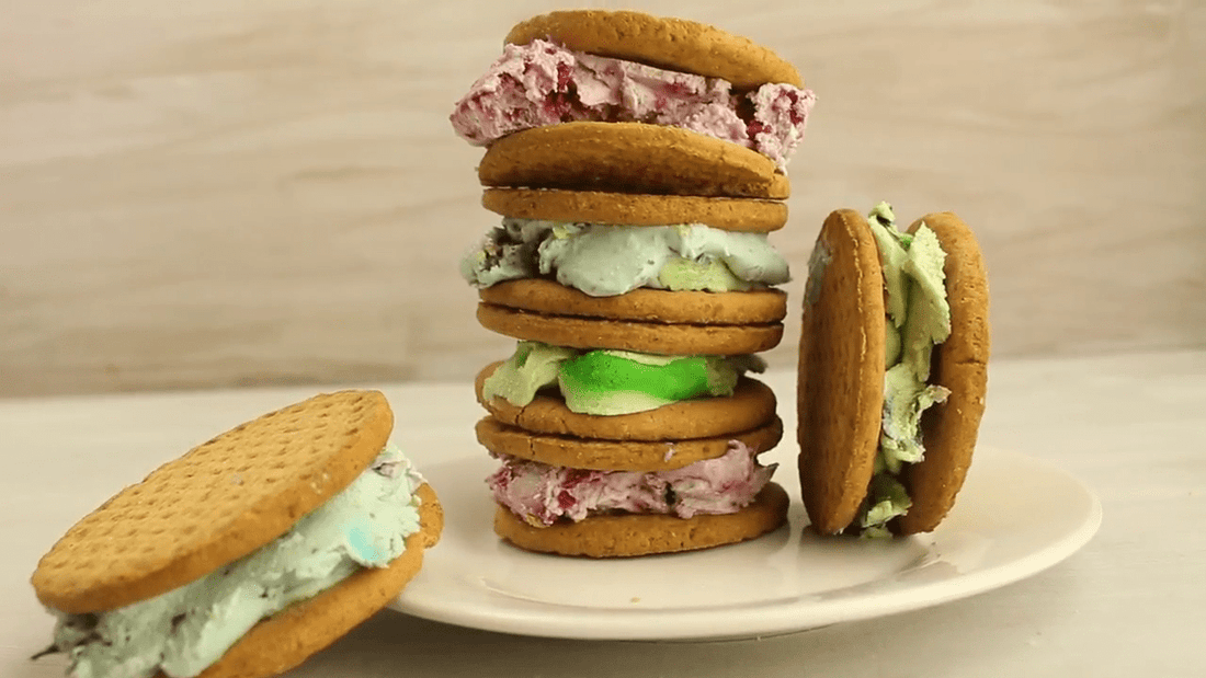 Cashew Cheesecake Sandwiches