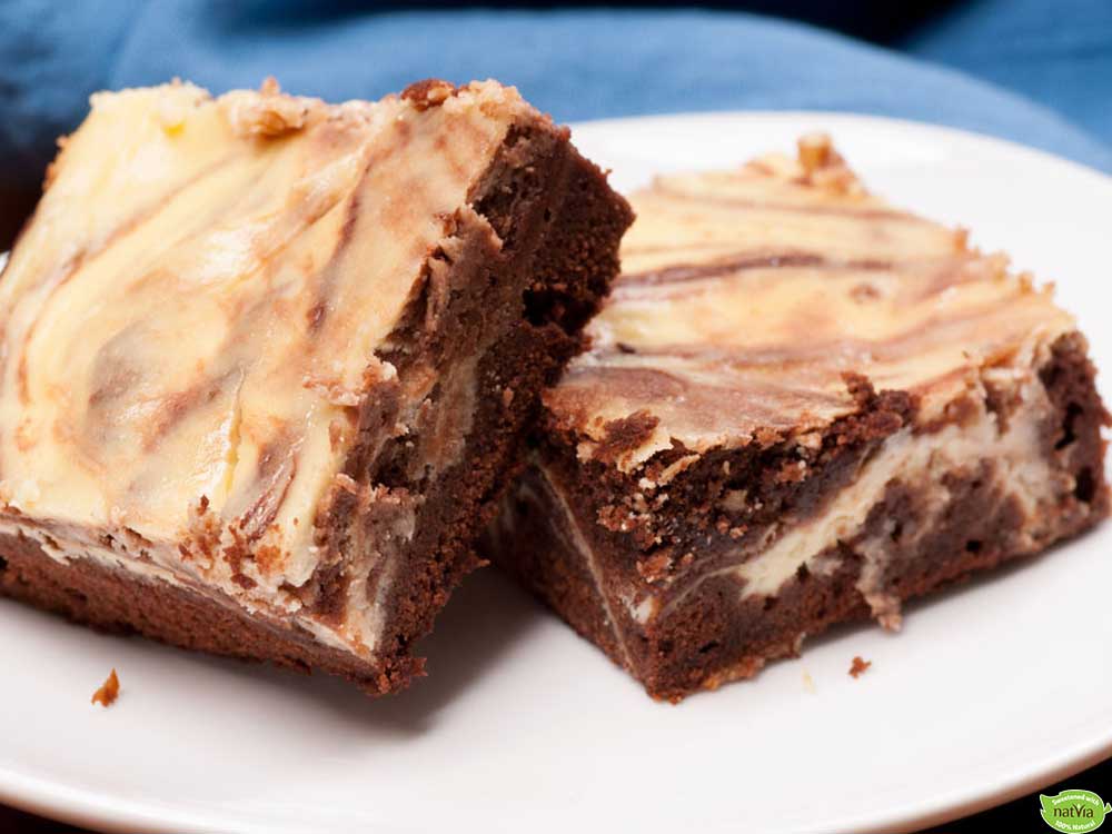 CHEESECAKE SWIRL BROWNIES