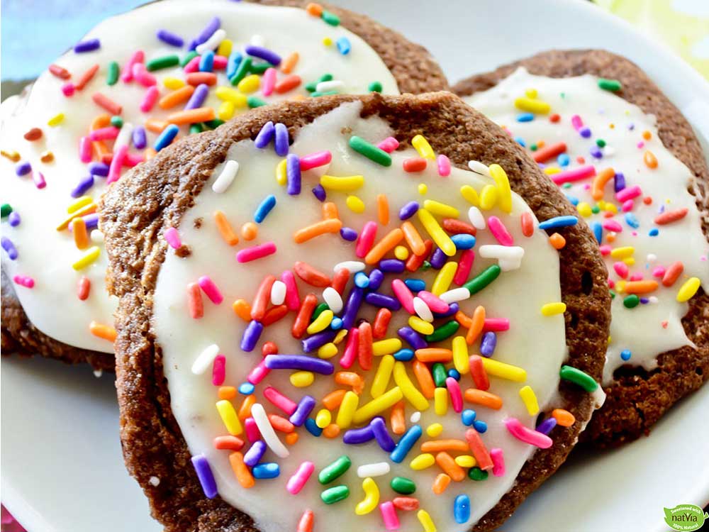 CHOCOLATE COOKIES WITH CREAM CHEESE FROSTING