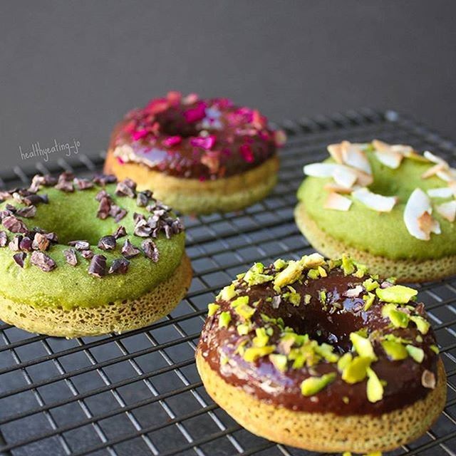 HEALTHY MATCHA PROTEIN DOUGHNUTS