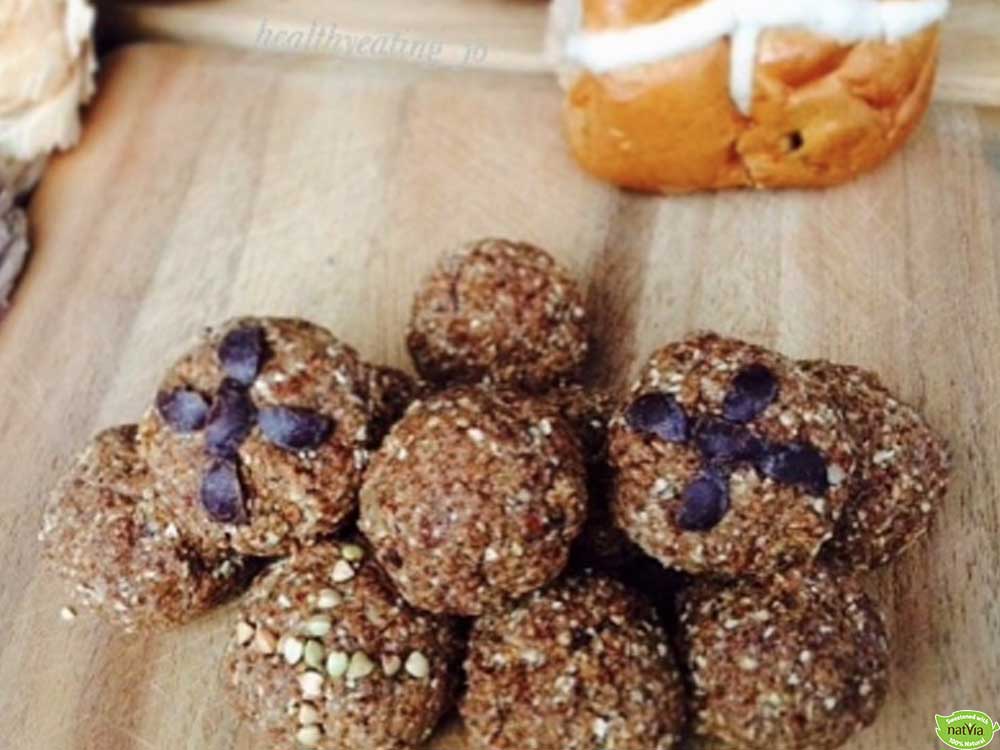 HOT CROSS BUN PROTEIN BLISS BALLS