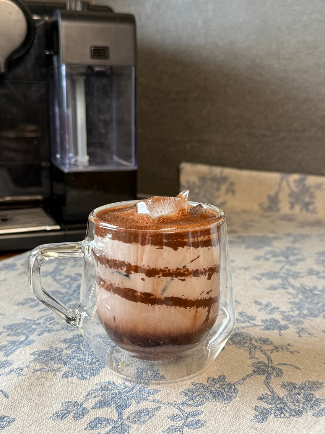 Dalgona Relaxing Ice Chocolate