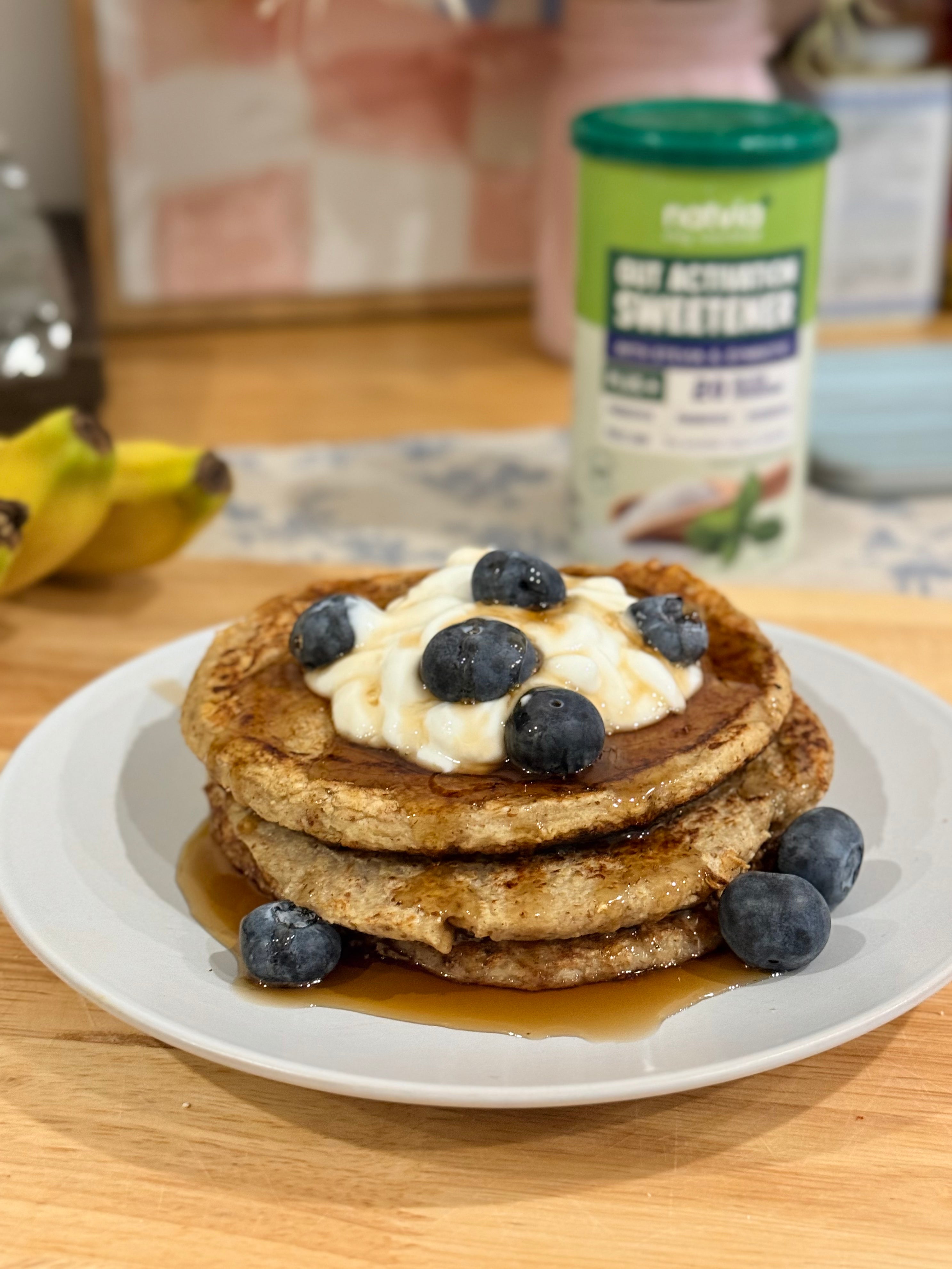 Fluffy Oat Banana Pancakes