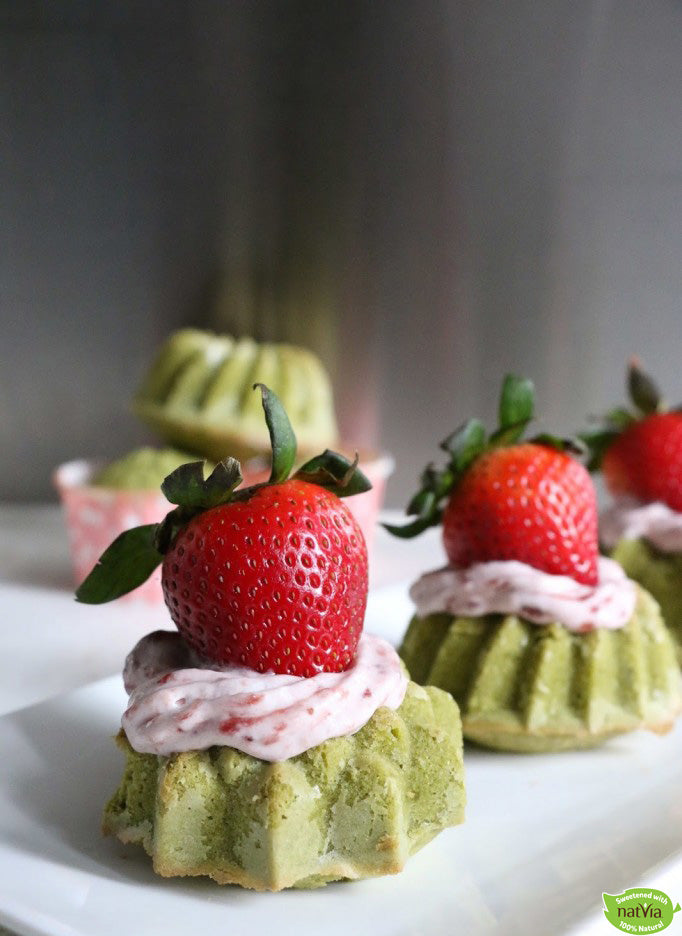 Matcha Strawberry Mini Bundt Cake