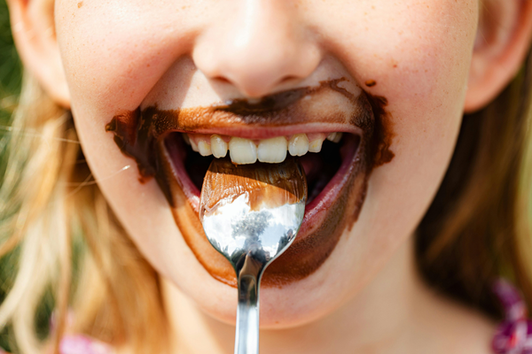 Top 5 Unhinged Ways People Eat Hazelnut Spread (We’re Not Judging)