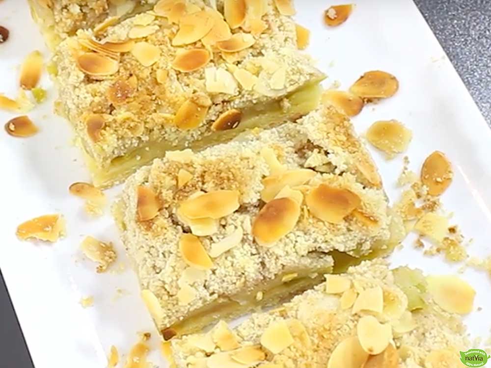 LOW SUGAR APPLE CRUMBLE SLICE