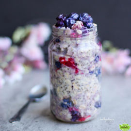 Mixed Berry Protein Overnight Oats