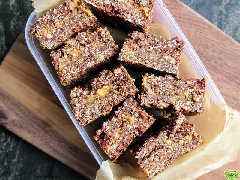 PEANUT BUTTER & CHOCOLATE OAT LAYERED BITES Natvia Online Store