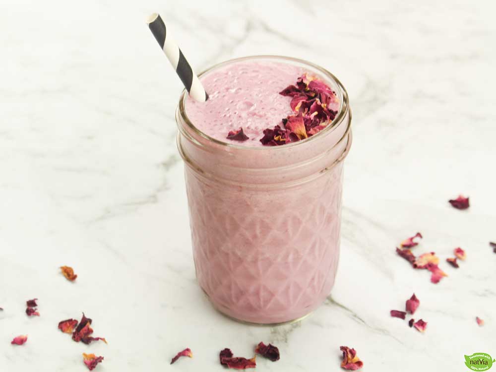 RASPBERRY ROSE PROTEIN SHAKE