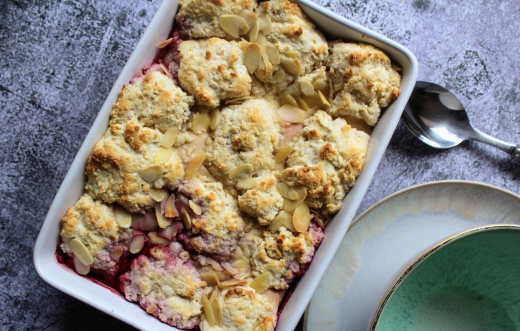 BERRY CUSTARD COBBLER