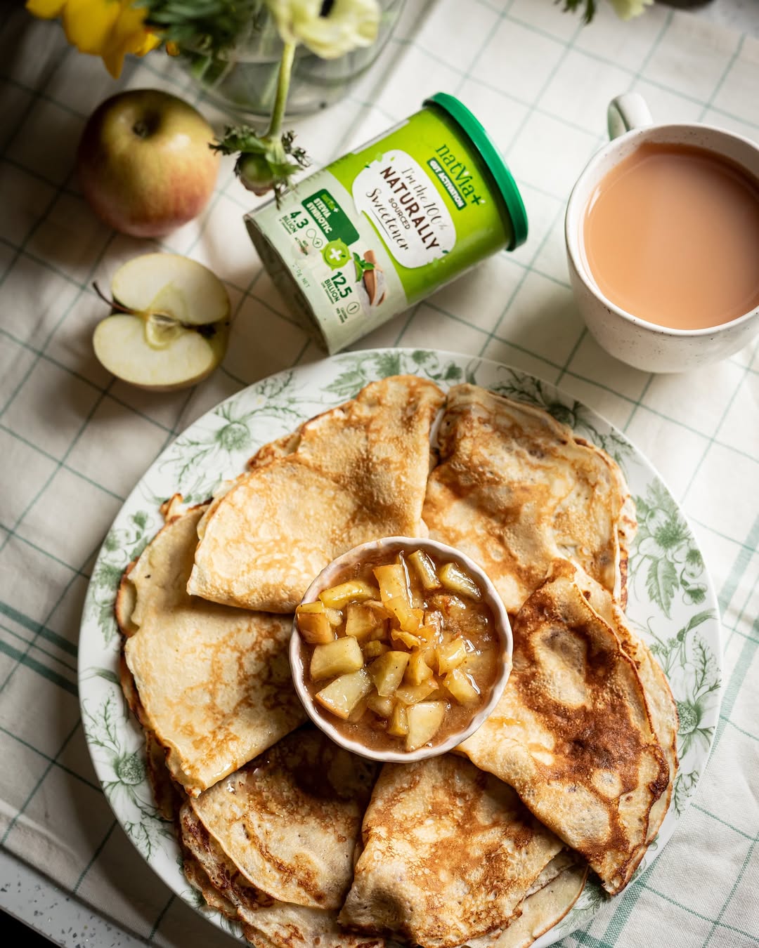 Pancake with Toffee Apple Pie Sauce