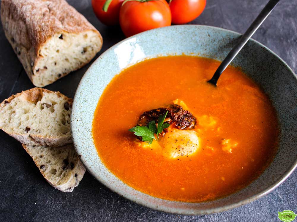 TOMATO SOUP WITH POACHED EGGS