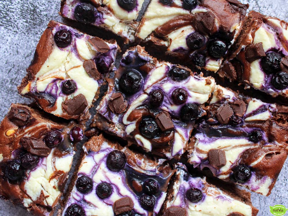 BLUEBERRY CHEESECAKE BROWNIES