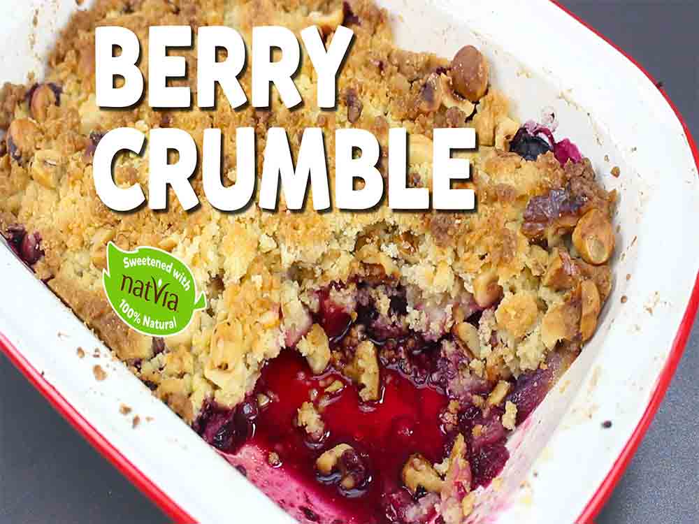 LCHF BERRY CRUMBLE