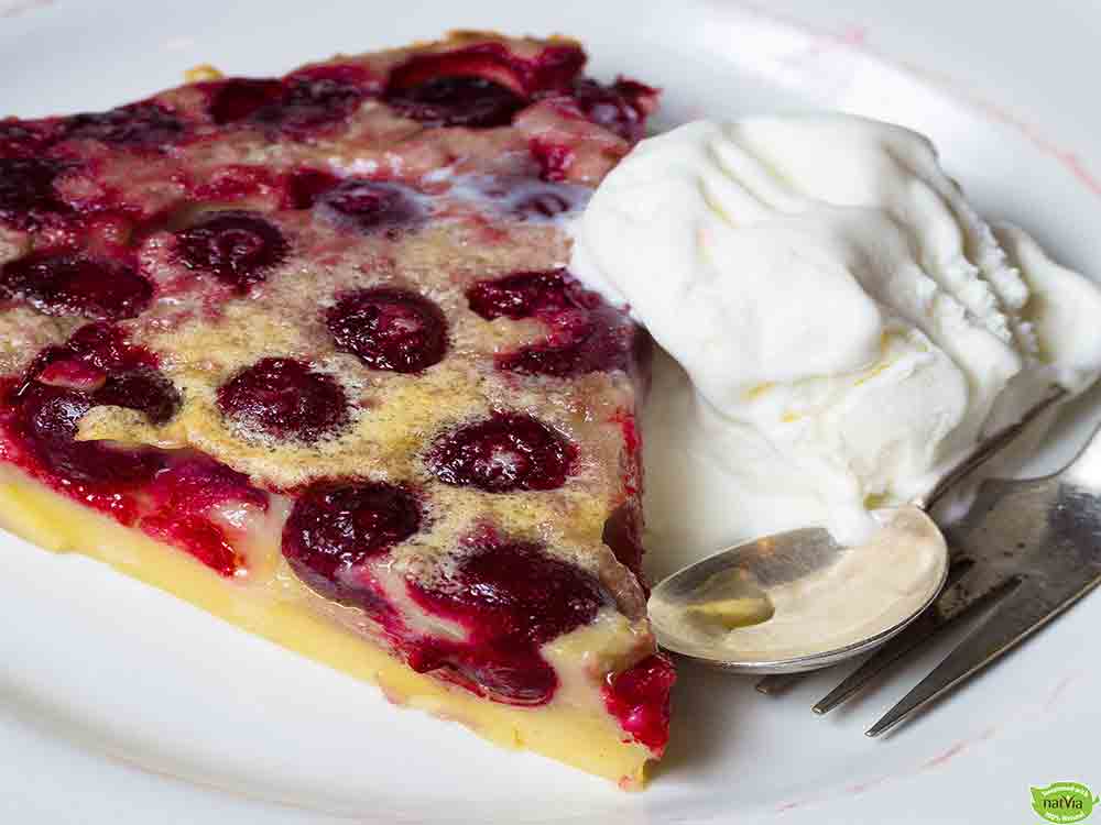 SIMPLE CHERRY CLAFOUTIS