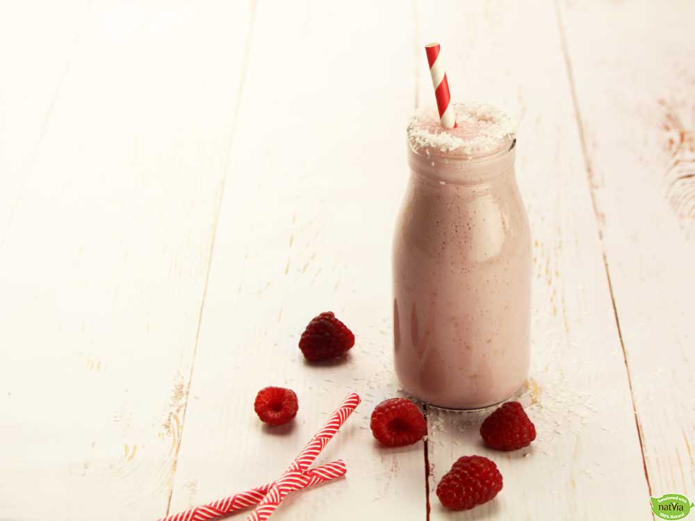 Coconut & Strawberry Paleo Smoothie