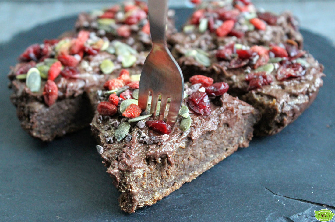 FESTIVE CHOCOLATE FUDGE CAKE