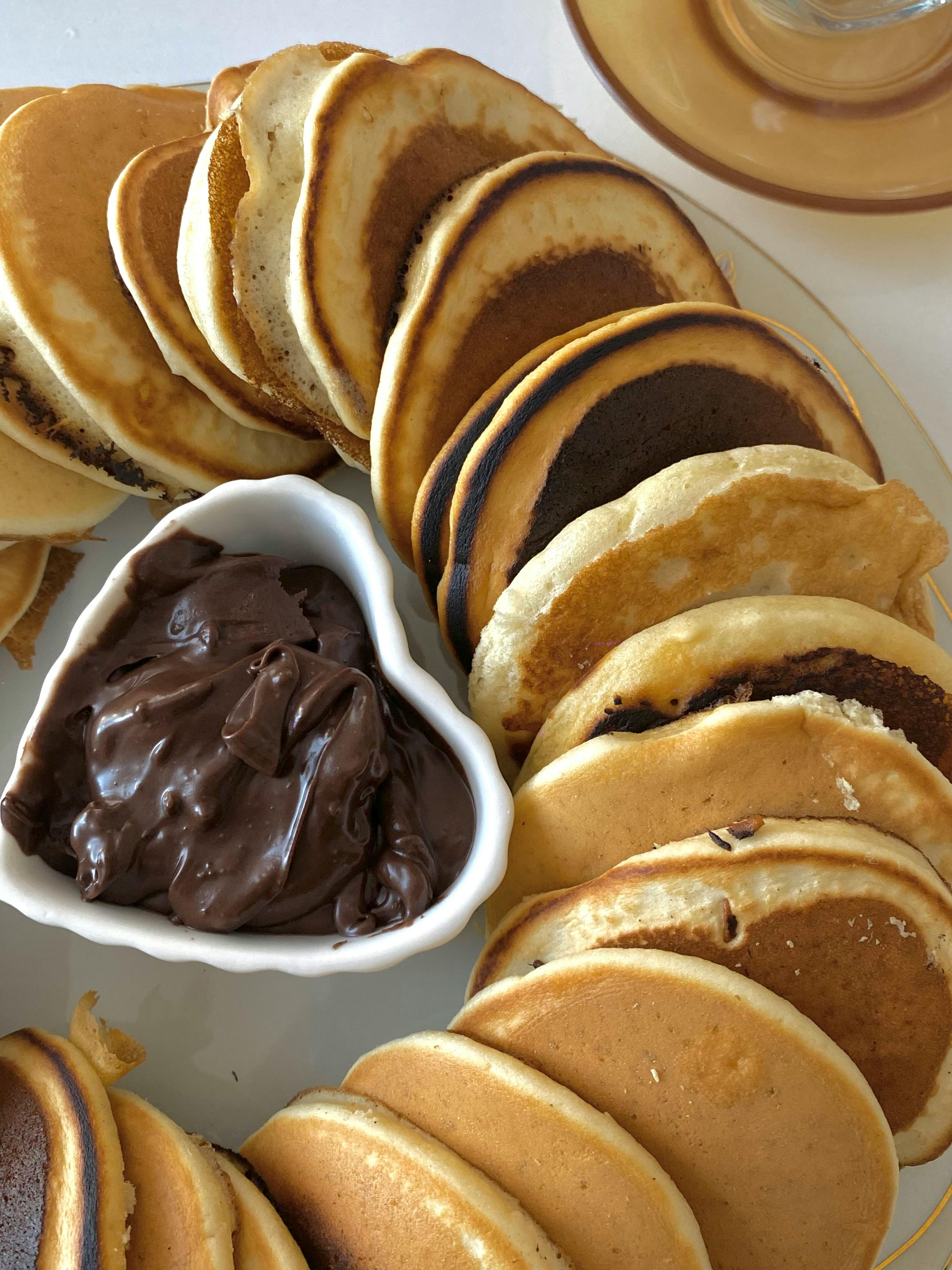 Top 5 Unhinged Ways People Eat Hazelnut Spread (We’re Not Judging)