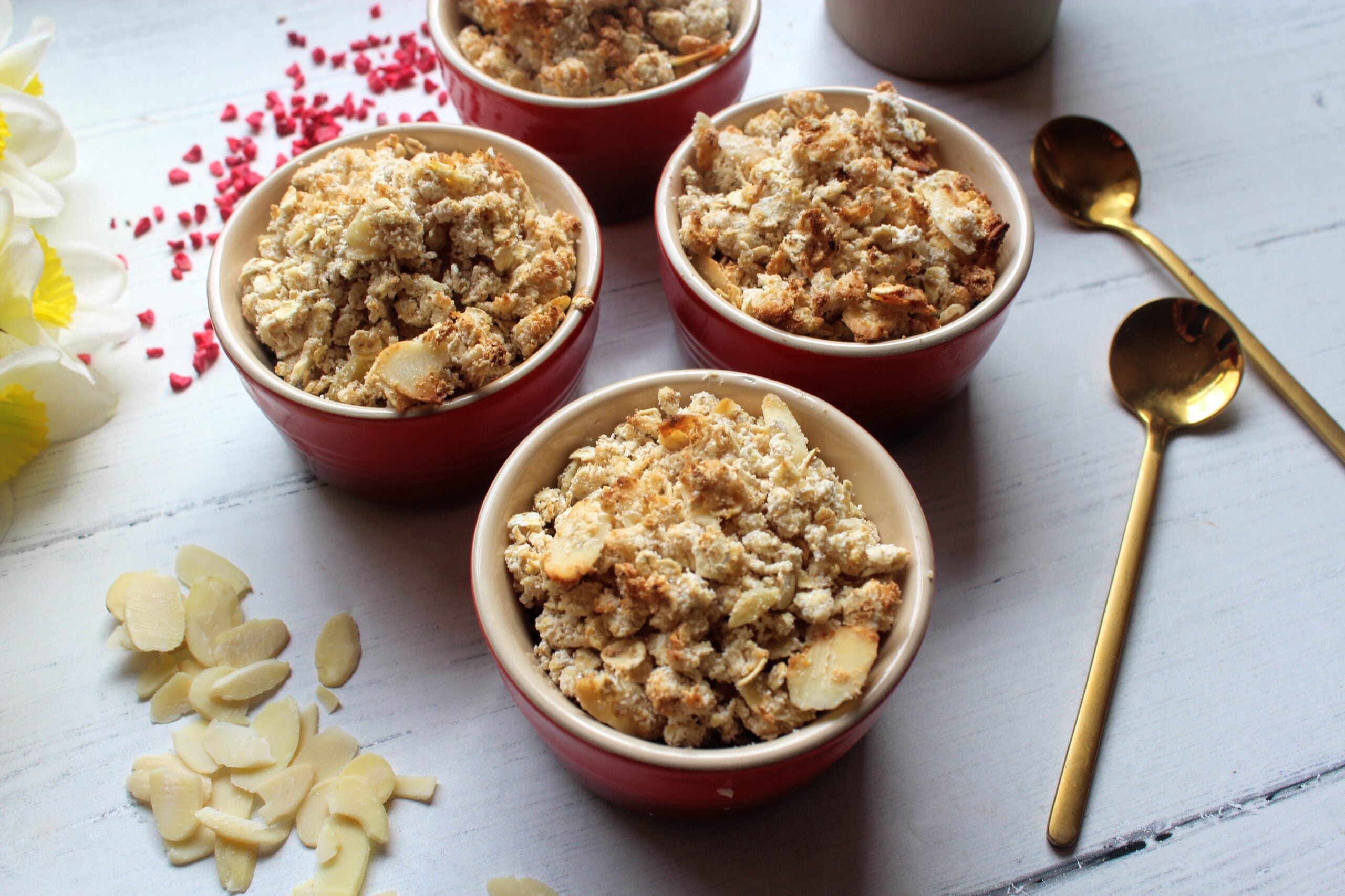 RASPBERRY CRUMBLE POTS