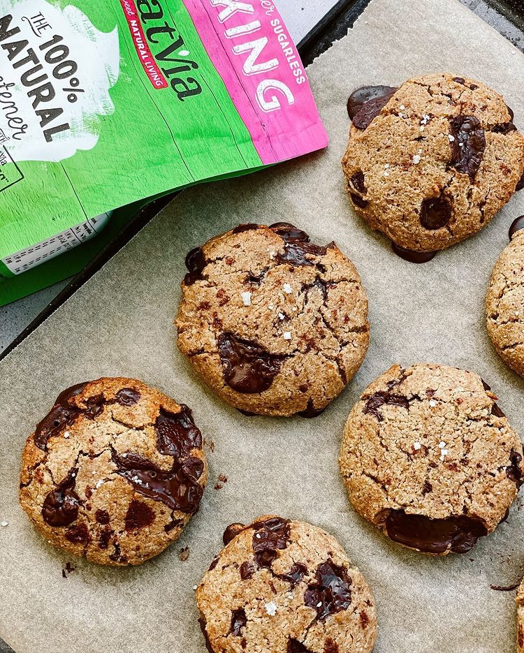 Classic Vegan Choc-Chip Cookies
